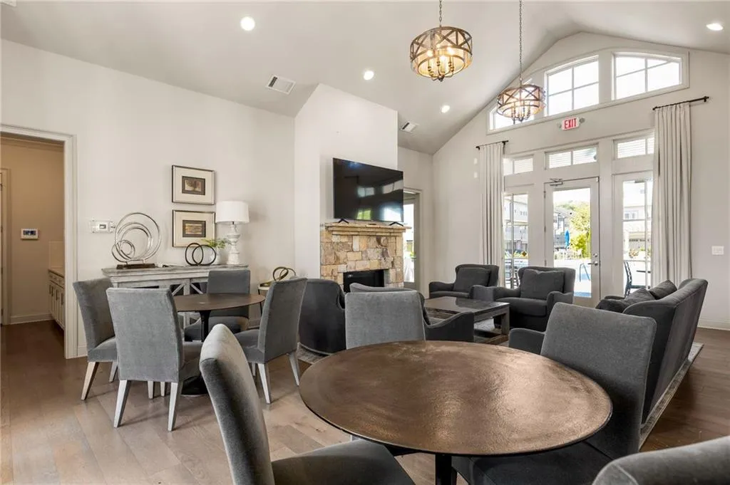 2504 Skyland Drive Ne Unit 18, Brookhaven, Georgia 30319, 4 Bedrooms Bedrooms, ,3 BathroomsBathrooms,Residential,For Sale,2504 Skyland Drive Ne Unit 18,7668817