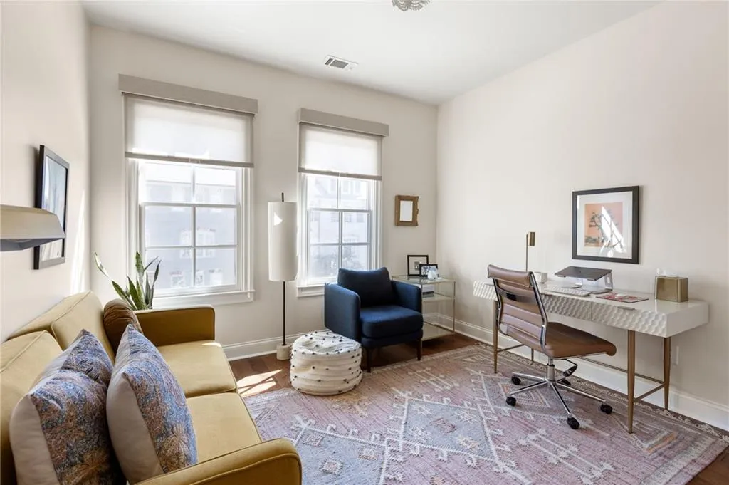 2504 Skyland Drive Ne Unit 18, Brookhaven, Georgia 30319, 4 Bedrooms Bedrooms, ,3 BathroomsBathrooms,Residential,For Sale,2504 Skyland Drive Ne Unit 18,7668817