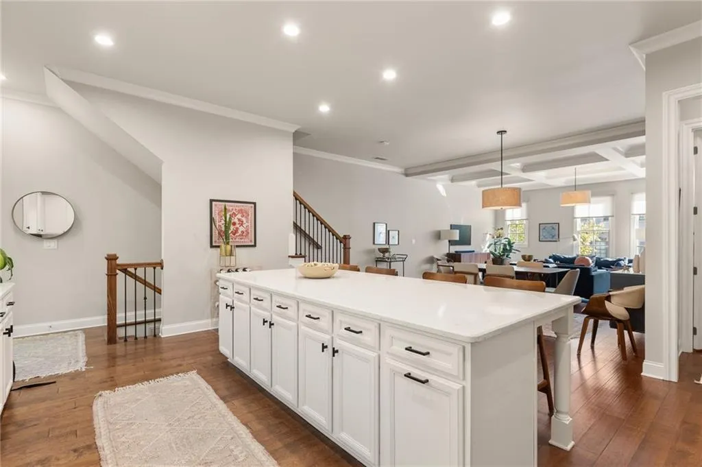 2504 Skyland Drive Ne Unit 18, Brookhaven, Georgia 30319, 4 Bedrooms Bedrooms, ,3 BathroomsBathrooms,Residential,For Sale,2504 Skyland Drive Ne Unit 18,7668817