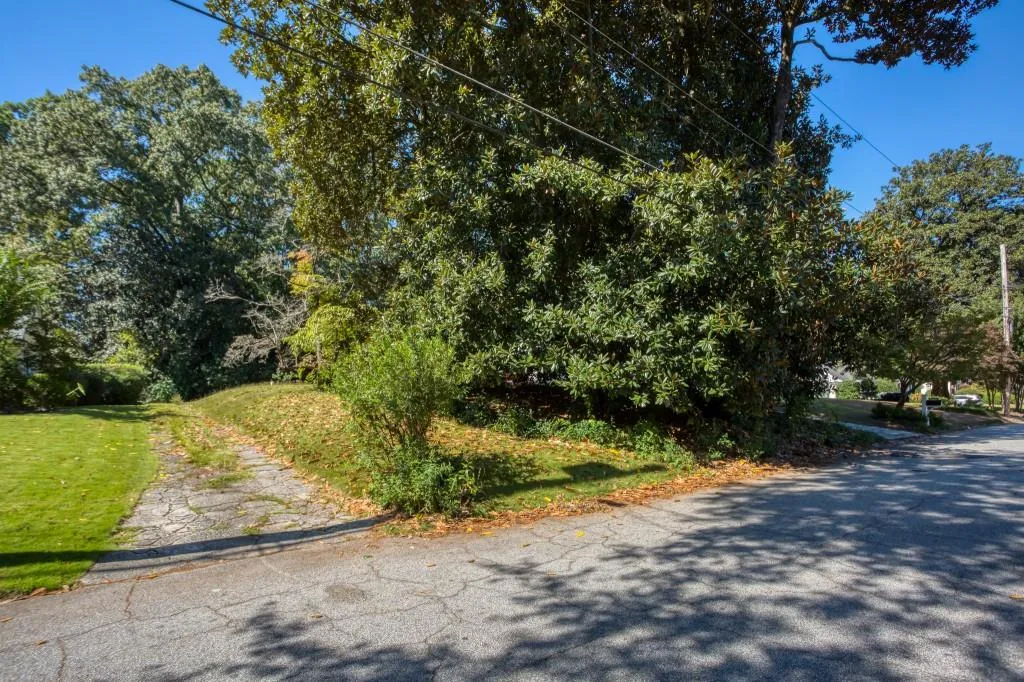1818 Greystone Road Nw, Atlanta, Georgia 30318, ,Land,For Sale,1818 Greystone Road Nw,7666139