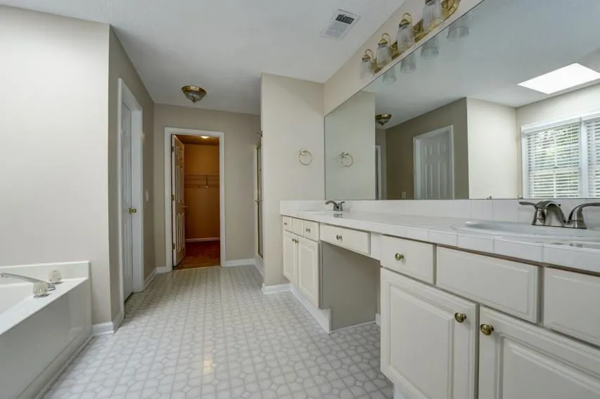 1080 Hightower Trail, Sandy Springs, Georgia 30350, 6 Bedrooms Bedrooms, ,5 BathroomsBathrooms,Residential,Sold,1080 Hightower Trail,5572377