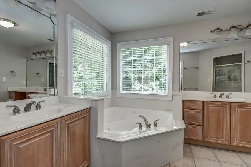 1080 Hightower Trail, Sandy Springs, Georgia 30350, 6 Bedrooms Bedrooms, ,5 BathroomsBathrooms,Residential,Sold,1080 Hightower Trail,5572377