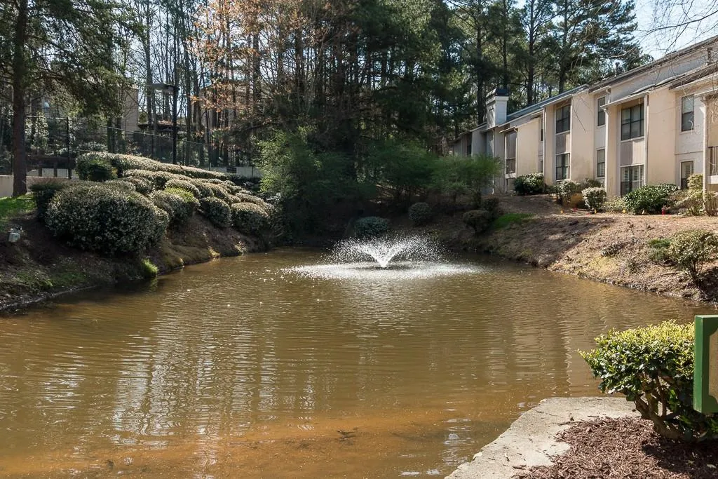 2110 Huntingdon Chase, Sandy Springs, Georgia 30350, 1 Bedroom Bedrooms, ,1 BathroomBathrooms,Residential,Sold,2110 Huntingdon Chase,6699325