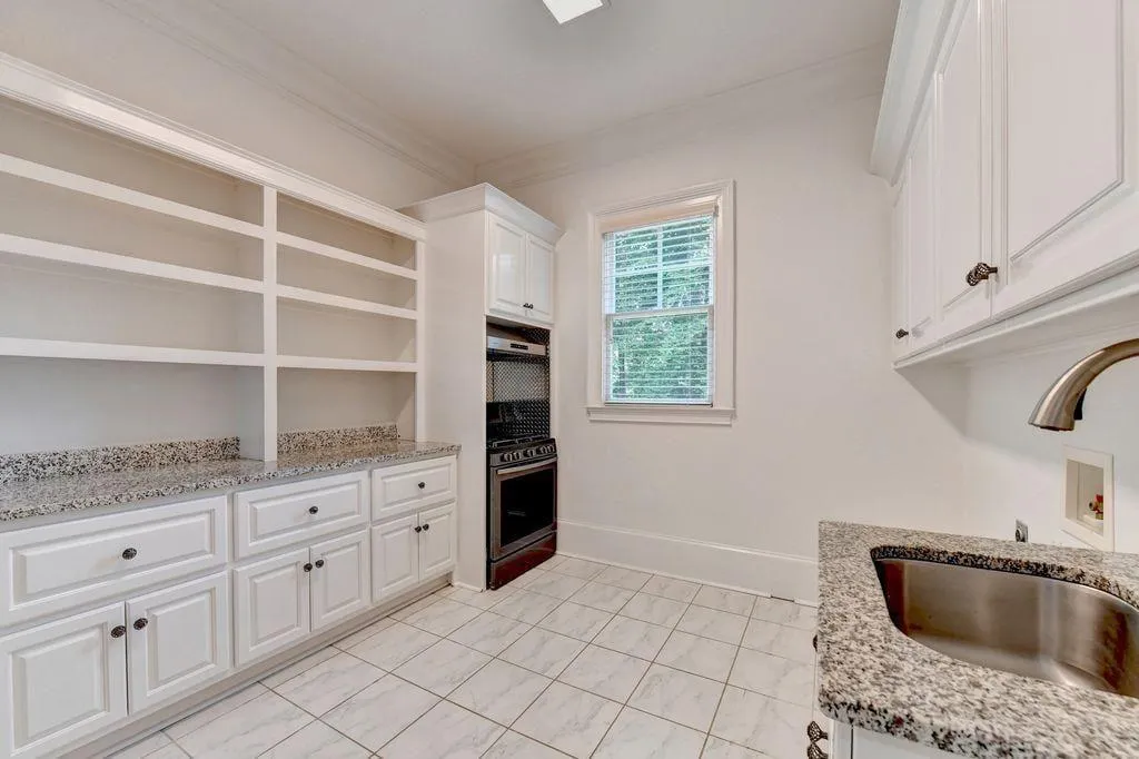 5505 Long Island Drive Nw, Sandy Springs, Georgia 30327, 7 Bedrooms Bedrooms, 0 ,6 BathroomsBathrooms,Residential,For Sale,5505 Long Island Drive Nw,7785729