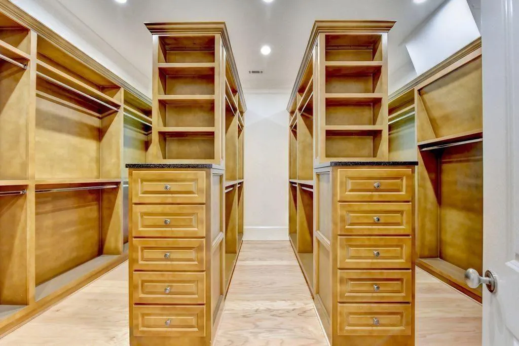5505 Long Island Drive Nw, Sandy Springs, Georgia 30327, 7 Bedrooms Bedrooms, 0 ,6 BathroomsBathrooms,Residential,For Sale,5505 Long Island Drive Nw,7785729