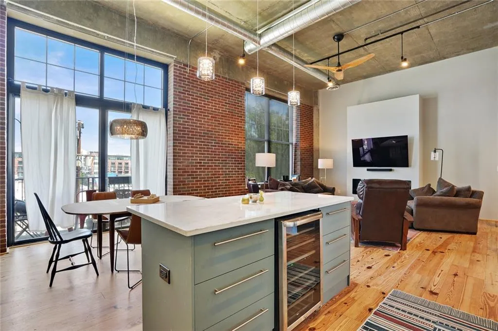 6105 Blue Stone Road Unit 217, Atlanta, Georgia 30328, 1 Bedroom Bedrooms, ,1 BathroomBathrooms,Residential,Sold,6105 Blue Stone Road Unit 217,7430055