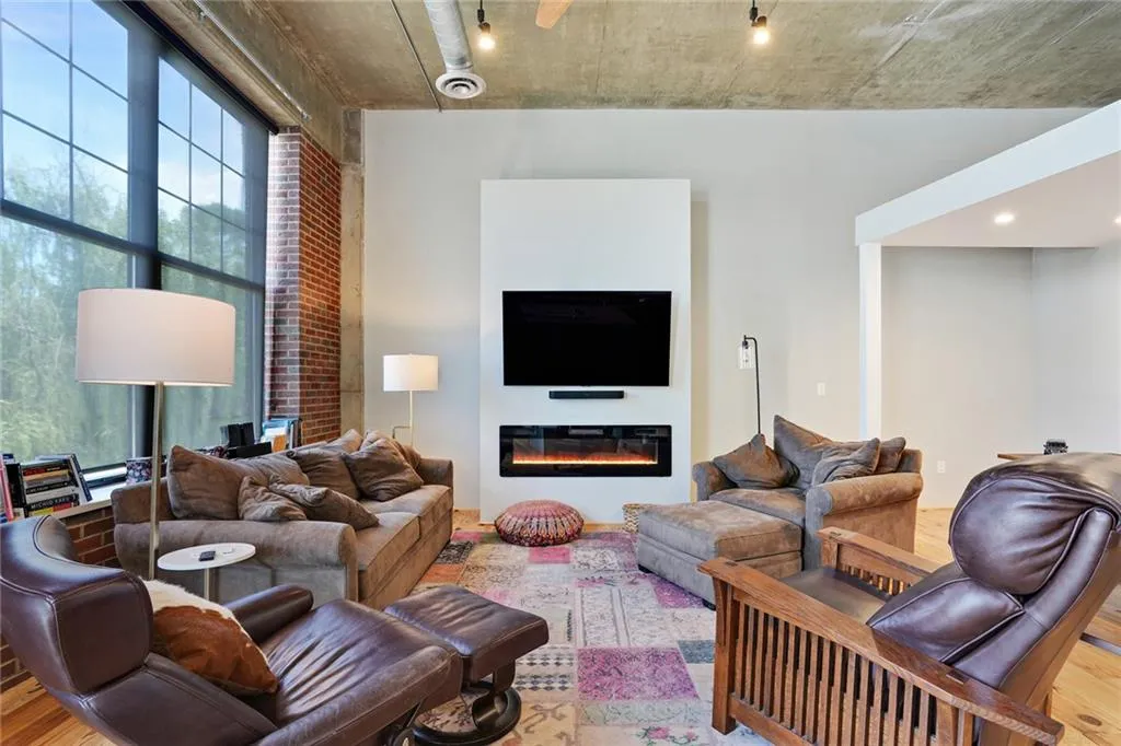 6105 Blue Stone Road Unit 217, Atlanta, Georgia 30328, 1 Bedroom Bedrooms, ,1 BathroomBathrooms,Residential,Sold,6105 Blue Stone Road Unit 217,7430055