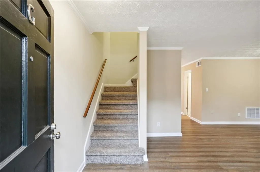 400 North River Parkway Drive Unit G, Sandy Springs, Georgia 30350, 2 Bedrooms Bedrooms, ,2 BathroomsBathrooms,Residential,Sold,400 North River Parkway Drive Unit G,7175118