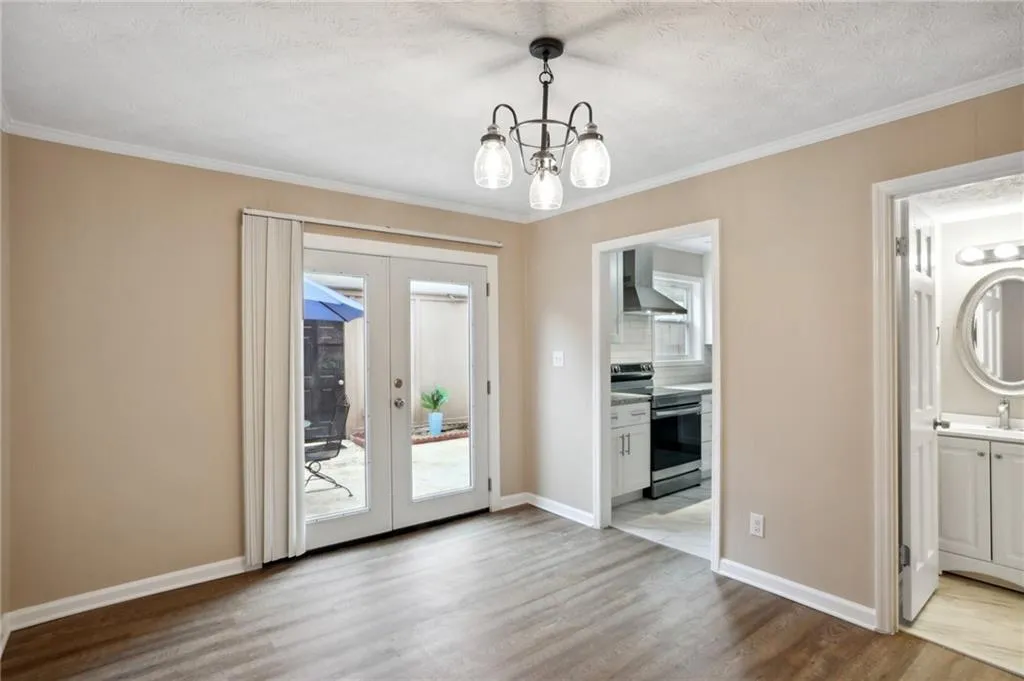 400 North River Parkway Drive Unit G, Sandy Springs, Georgia 30350, 2 Bedrooms Bedrooms, ,2 BathroomsBathrooms,Residential,Sold,400 North River Parkway Drive Unit G,7175118