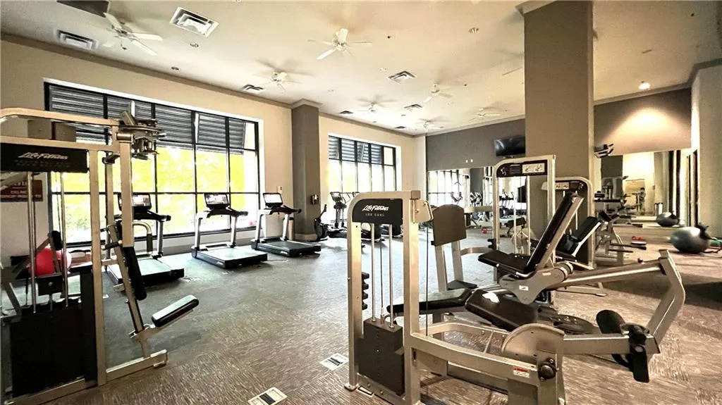 3040 Peachtree Road Nw Unit 301, Atlanta, Georgia 30305, 1 Bedroom Bedrooms, ,1 BathroomBathrooms,Residential,For Sale,3040 Peachtree Road Nw Unit 301,7647854