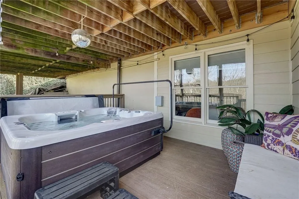 Terrace hot tub