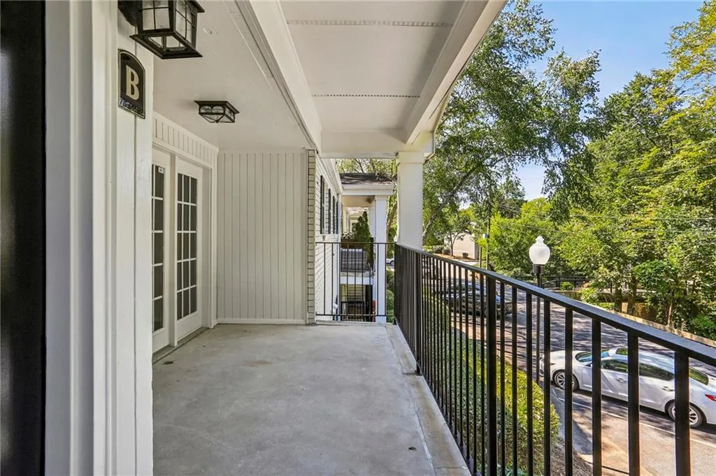 311 Peachtree Hills Avenue Ne Unit 13b, Atlanta, Georgia 30305, 2 Bedrooms Bedrooms, ,1 BathroomBathrooms,Residential,For Sale,311 Peachtree Hills Avenue Ne Unit 13b,7588349
