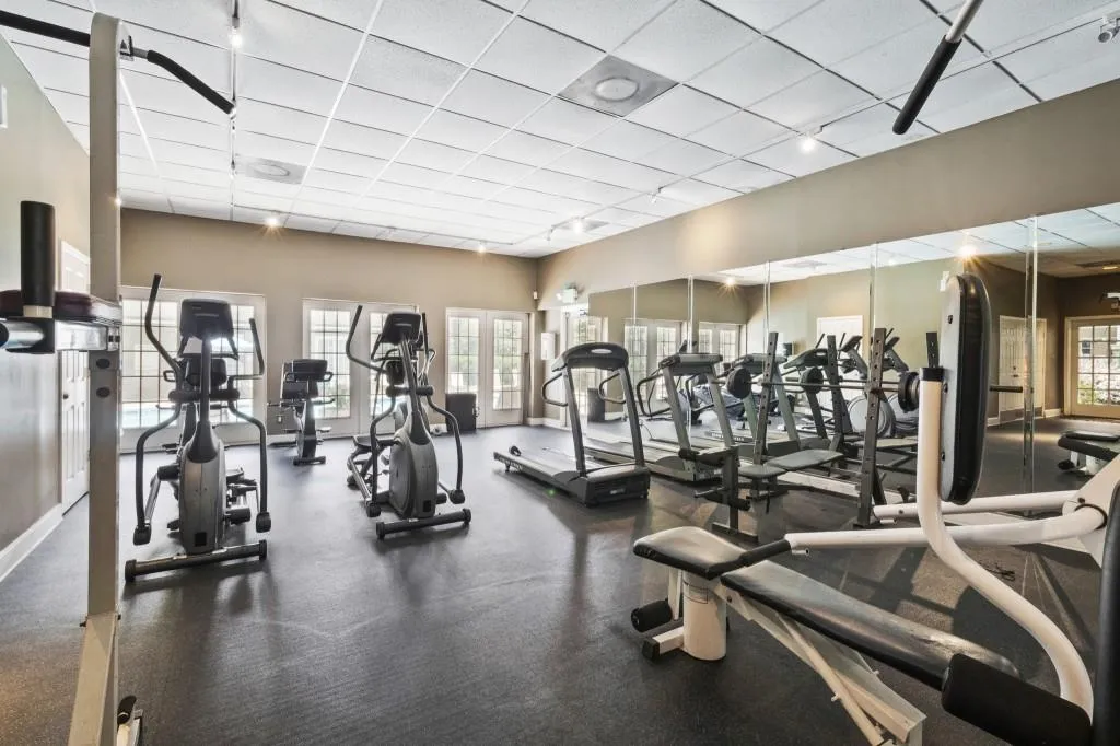 6980 Roswell Road Unit C11, Sandy Springs, Georgia 30328, 2 Bedrooms Bedrooms, ,2 BathroomsBathrooms,Residential,Sold,6980 Roswell Road Unit C11,6915609