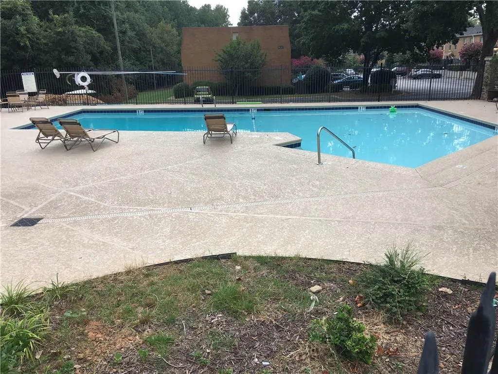 145 N River Drive Unit H, Sandy Springs, Georgia 30350, 2 Bedrooms Bedrooms, ,2 BathroomsBathrooms,Residential,Sold,145 N River Drive Unit H,5900546