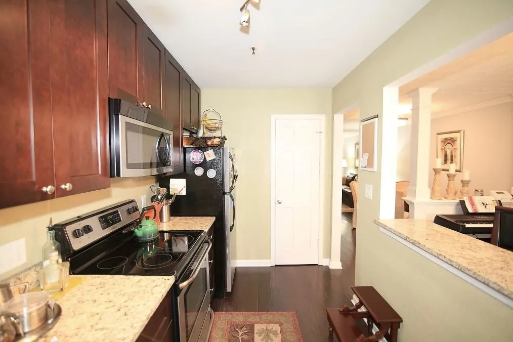 145 N River Drive Unit H, Sandy Springs, Georgia 30350, 2 Bedrooms Bedrooms, ,2 BathroomsBathrooms,Residential,Sold,145 N River Drive Unit H,5900546