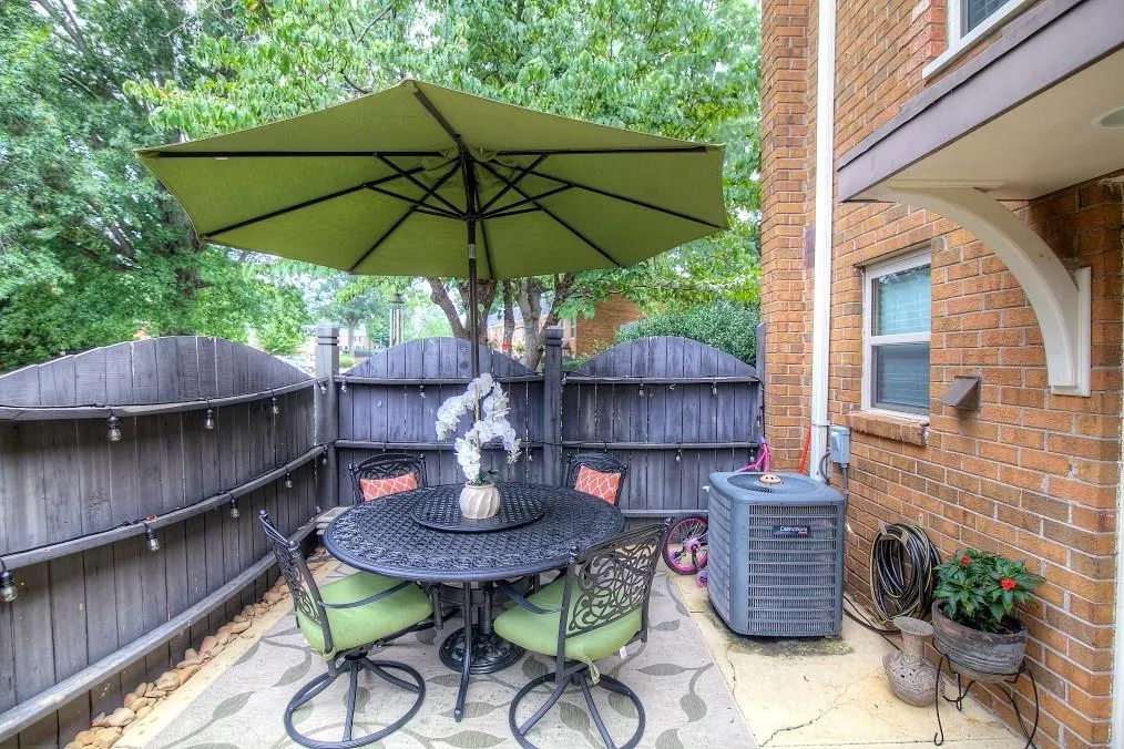 145 N River Drive Unit H, Sandy Springs, Georgia 30350, 2 Bedrooms Bedrooms, ,2 BathroomsBathrooms,Residential,Sold,145 N River Drive Unit H,5900546