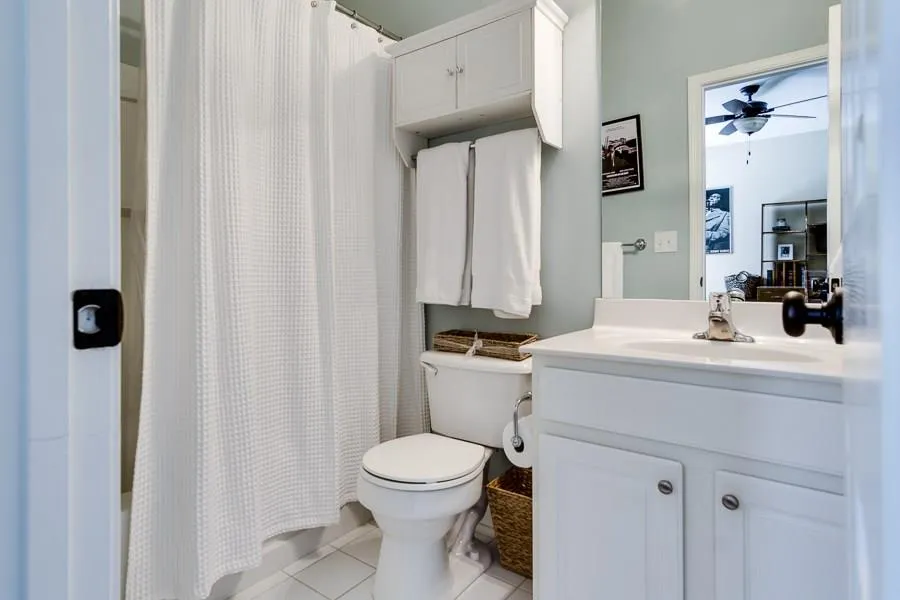 7883 Kiverton Place, Sandy Springs, Georgia 30350, 4 Bedrooms Bedrooms, ,3 BathroomsBathrooms,Residential,Sold,7883 Kiverton Place,5881210