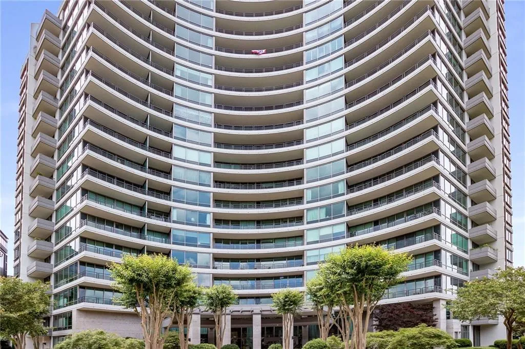 700 Park Regency Place Ne Unit 707, Atlanta, Georgia 30326, 3 Bedrooms Bedrooms, 0 ,2 BathroomsBathrooms,Residential,For Sale,700 Park Regency Place Ne Unit 707,7821458