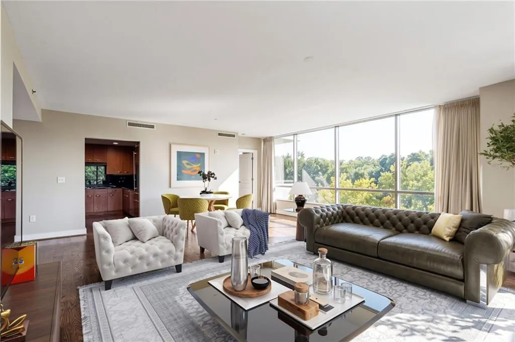 700 Park Regency Place Ne Unit 707, Atlanta, Georgia 30326, 3 Bedrooms Bedrooms, 0 ,2 BathroomsBathrooms,Residential,For Sale,700 Park Regency Place Ne Unit 707,7821458