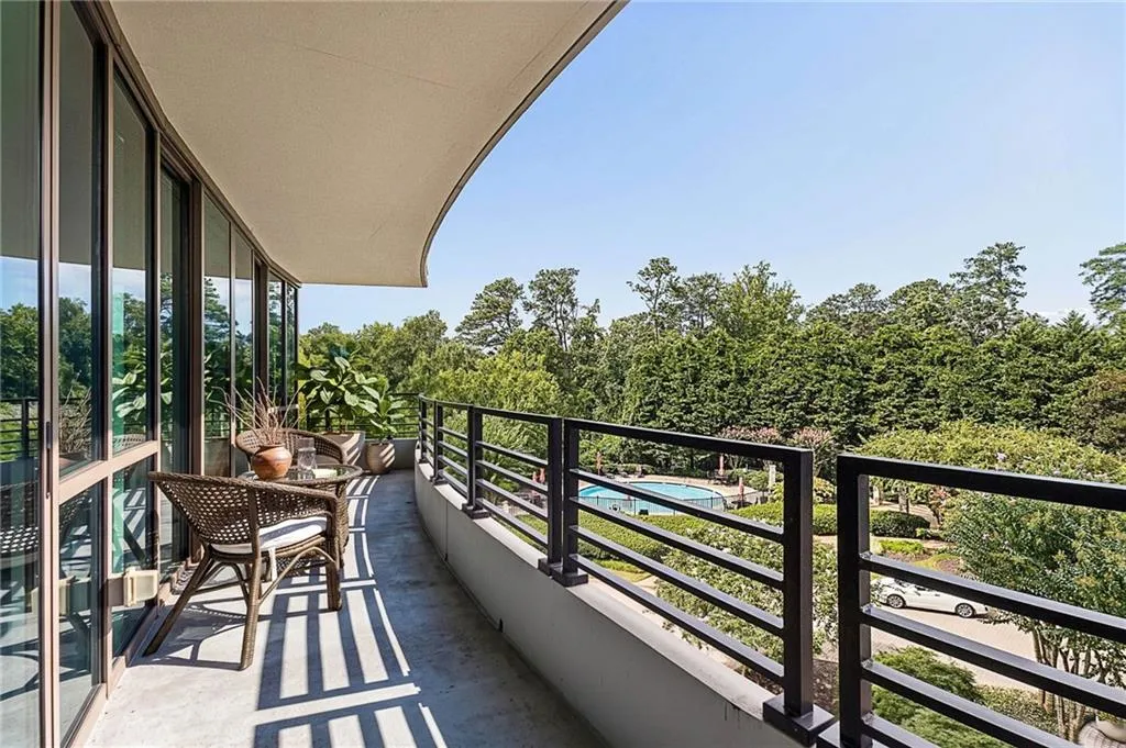 700 Park Regency Place Ne Unit 707, Atlanta, Georgia 30326, 3 Bedrooms Bedrooms, 0 ,2 BathroomsBathrooms,Residential,For Sale,700 Park Regency Place Ne Unit 707,7821458