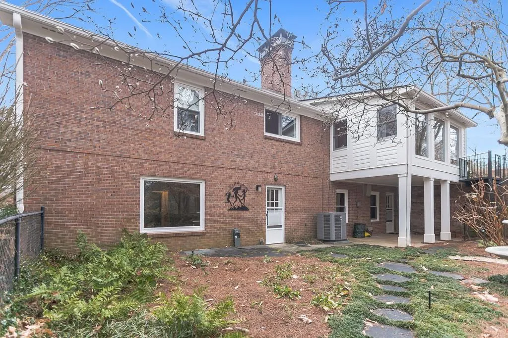 1025 Mountain Creek Trail Nw, Atlanta, Georgia 30328, 5 Bedrooms Bedrooms, ,3 BathroomsBathrooms,Residential,Sold,1025 Mountain Creek Trail Nw,6839257