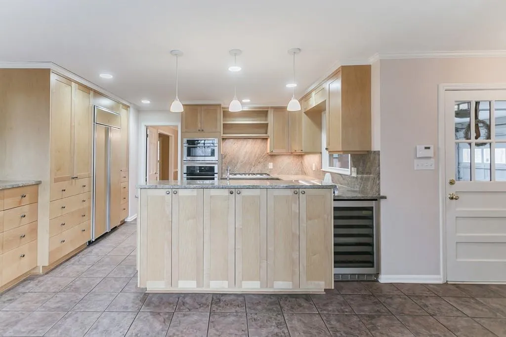 1025 Mountain Creek Trail Nw, Atlanta, Georgia 30328, 5 Bedrooms Bedrooms, ,3 BathroomsBathrooms,Residential,Sold,1025 Mountain Creek Trail Nw,6839257