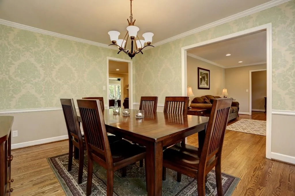 295 Riverhill Drive, Atlanta, Georgia 30328, 4 Bedrooms Bedrooms, ,3 BathroomsBathrooms,Residential,Sold,295 Riverhill Drive,5831995