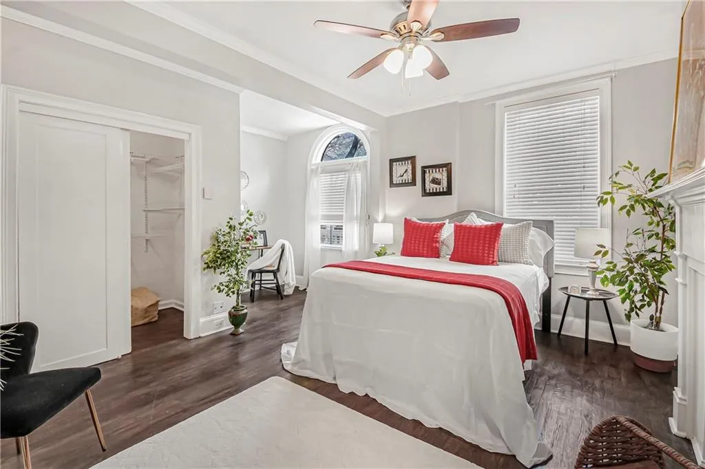 2840 Peachtree Road Nw Unit 301, Atlanta, Georgia 30305, 2 Bedrooms Bedrooms, ,2 BathroomsBathrooms,Residential,For Sale,2840 Peachtree Road Nw Unit 301,7536056