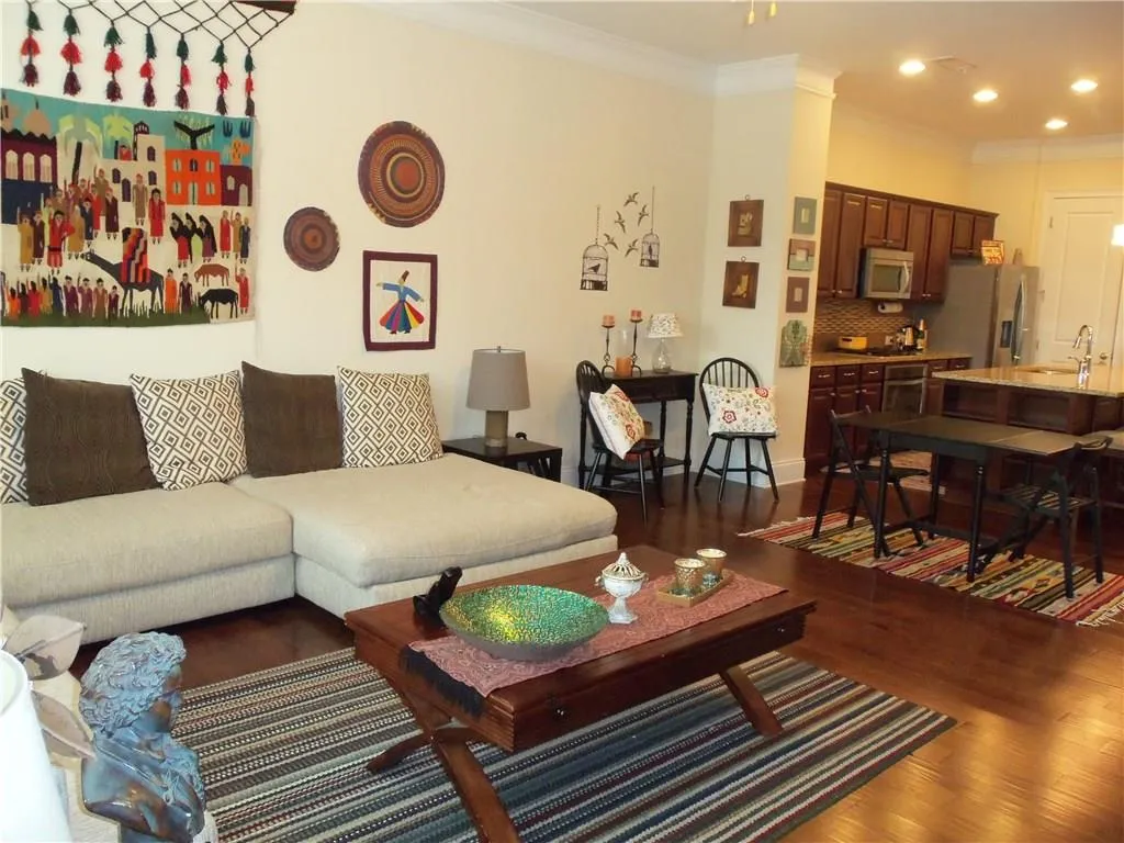 435 Alderwood Street, Sandy Springs, Georgia 30328, 3 Bedrooms Bedrooms, ,3 BathroomsBathrooms,Residential,Sold,435 Alderwood Street,5691299