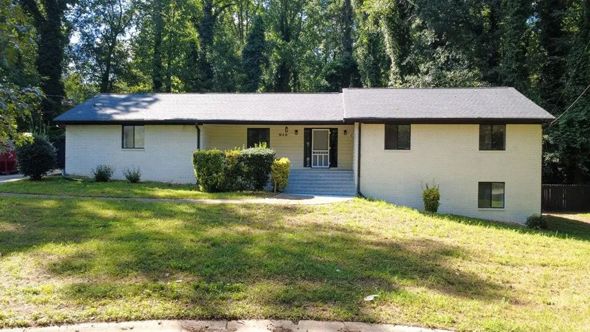 949 Marion Court, Lithia Springs, Georgia 30122