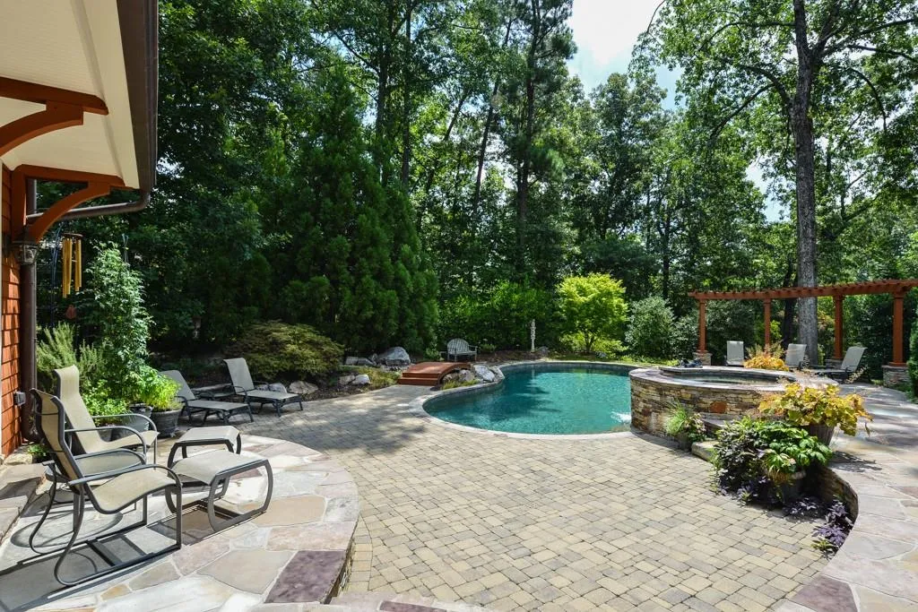 5281 Vernon Springs Trail, Sandy Springs, Georgia 30327, 5 Bedrooms Bedrooms, ,5 BathroomsBathrooms,Residential,Sold,5281 Vernon Springs Trail,5659020