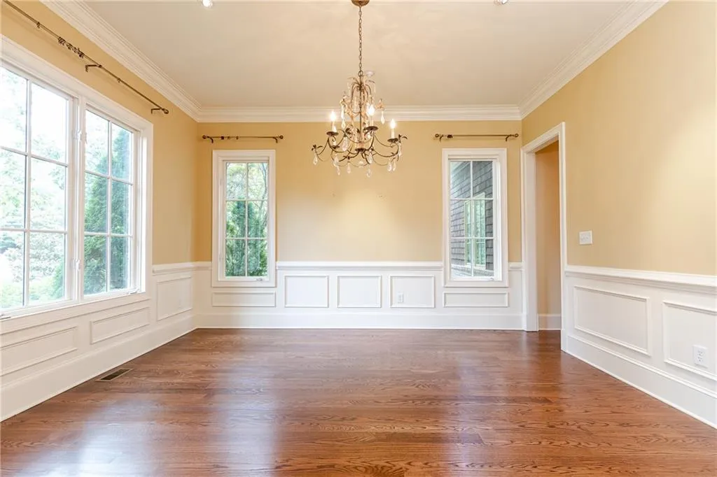 5271 Vernon Springs Trail, Atlanta, Georgia 30327, 5 Bedrooms Bedrooms, ,5 BathroomsBathrooms,Residential,Sold,5271 Vernon Springs Trail,6735818