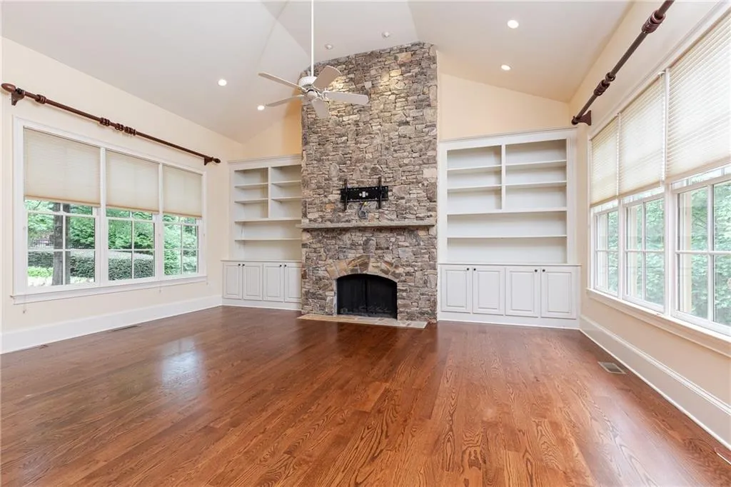 5271 Vernon Springs Trail, Atlanta, Georgia 30327, 5 Bedrooms Bedrooms, ,5 BathroomsBathrooms,Residential,Sold,5271 Vernon Springs Trail,6735818