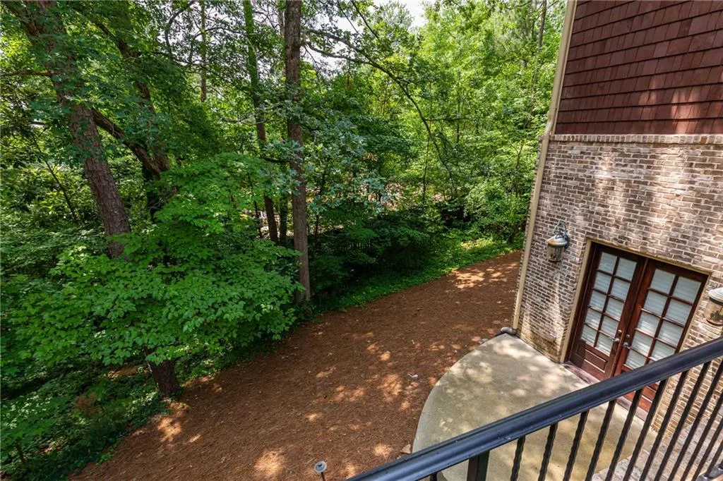 5271 Vernon Springs Trail, Atlanta, Georgia 30327, 5 Bedrooms Bedrooms, ,5 BathroomsBathrooms,Residential,Sold,5271 Vernon Springs Trail,6735818
