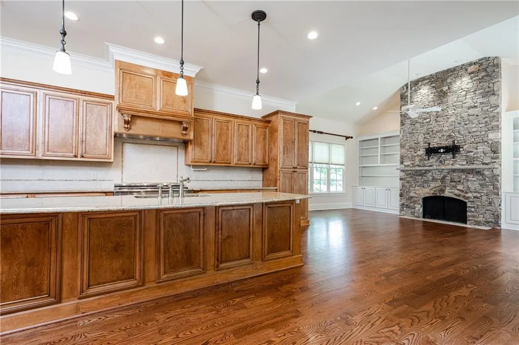 5271 Vernon Springs Trail, Atlanta, Georgia 30327, 5 Bedrooms Bedrooms, ,5 BathroomsBathrooms,Residential,Sold,5271 Vernon Springs Trail,6735818