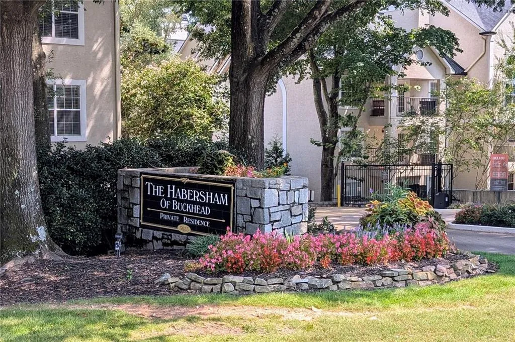 3655 Habersham Road Ne Unit A-227, Atlanta, Georgia 30305, 2 Bedrooms Bedrooms, ,2 BathroomsBathrooms,Residential,For Sale,3655 Habersham Road Ne Unit A-227,7647013