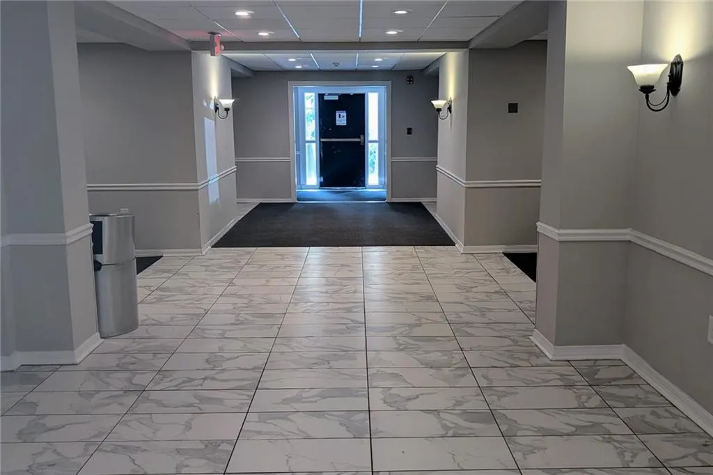 3655 Habersham Road Ne Unit A-227, Atlanta, Georgia 30305, 2 Bedrooms Bedrooms, ,2 BathroomsBathrooms,Residential,For Sale,3655 Habersham Road Ne Unit A-227,7647013