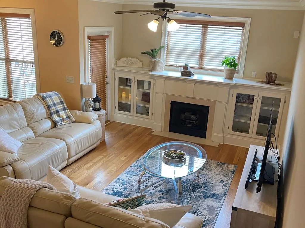 6436 Chariot Street, Sandy Springs, Georgia 30328, 3 Bedrooms Bedrooms, ,2 BathroomsBathrooms,Residential,Sold,6436 Chariot Street,6897080