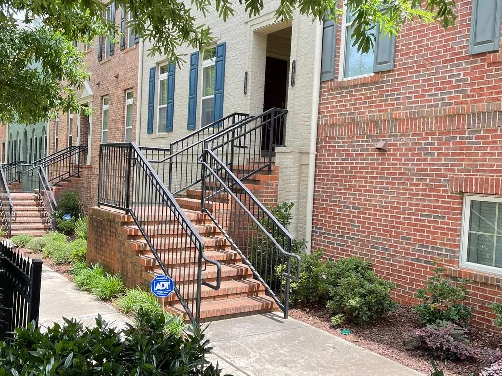 6436 Chariot Street, Sandy Springs, Georgia 30328, 3 Bedrooms Bedrooms, ,2 BathroomsBathrooms,Residential,Sold,6436 Chariot Street,6897080