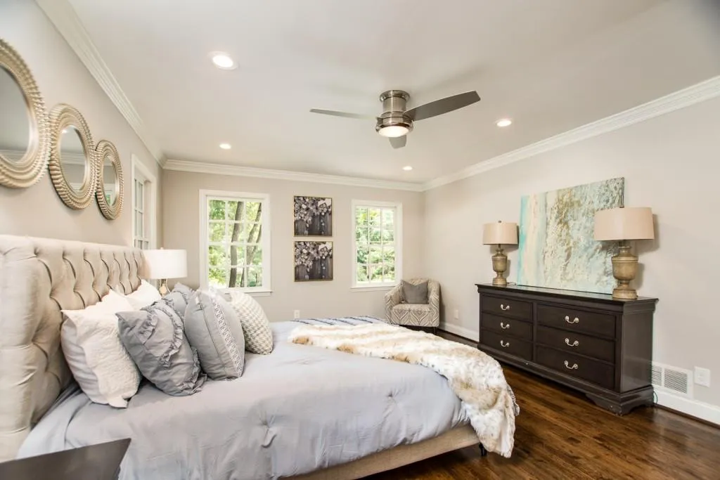 210 W Spalding Drive, Sandy Springs, Georgia 30328, 5 Bedrooms Bedrooms, ,3 BathroomsBathrooms,Residential,Sold,210 W Spalding Drive,6054867