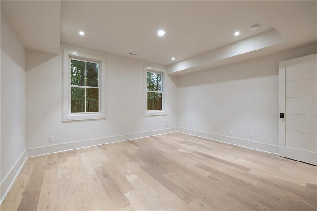 1020 Foxcroft Road Nw, Atlanta, Georgia 30327, 5 Bedrooms Bedrooms, ,4 BathroomsBathrooms,Residential,For Sale,1020 Foxcroft Road Nw,7646064