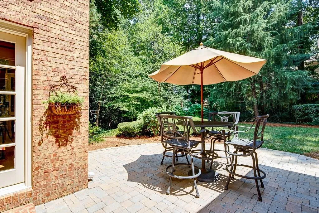 7585 Brigham Drive, Sandy Springs, Georgia 30350, 5 Bedrooms Bedrooms, ,3 BathroomsBathrooms,Residential,Sold,7585 Brigham Drive,5727200