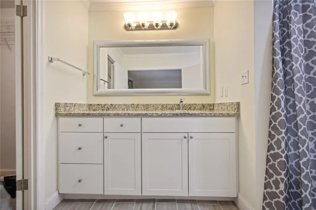 5260 Chemin De Vie, Atlanta, Georgia 30342, 3 Bedrooms Bedrooms, ,2 BathroomsBathrooms,Residential,Sold,5260 Chemin De Vie,7034062