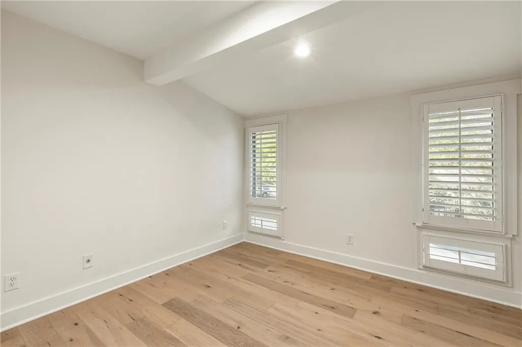 72 Ivy Parkway Ne, Atlanta, Georgia 30342, 3 Bedrooms Bedrooms, ,2 BathroomsBathrooms,Residential,For Sale,72 Ivy Parkway Ne,7632647