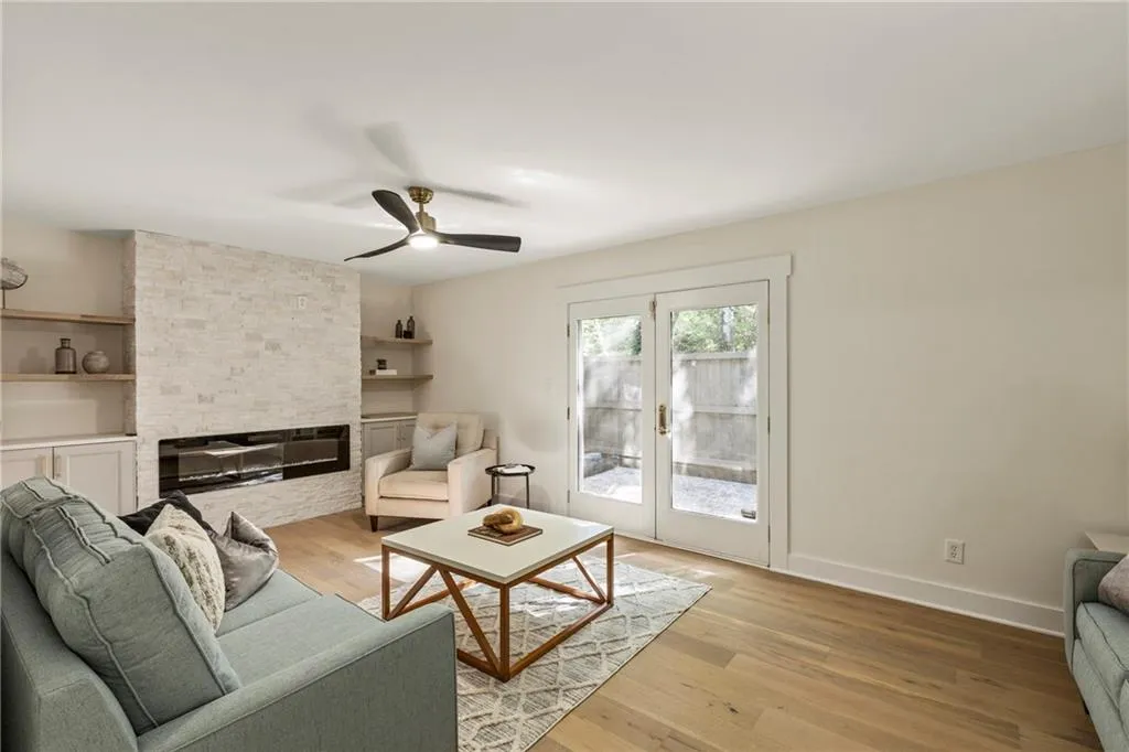 72 Ivy Parkway Ne, Atlanta, Georgia 30342, 3 Bedrooms Bedrooms, ,2 BathroomsBathrooms,Residential,For Sale,72 Ivy Parkway Ne,7632647