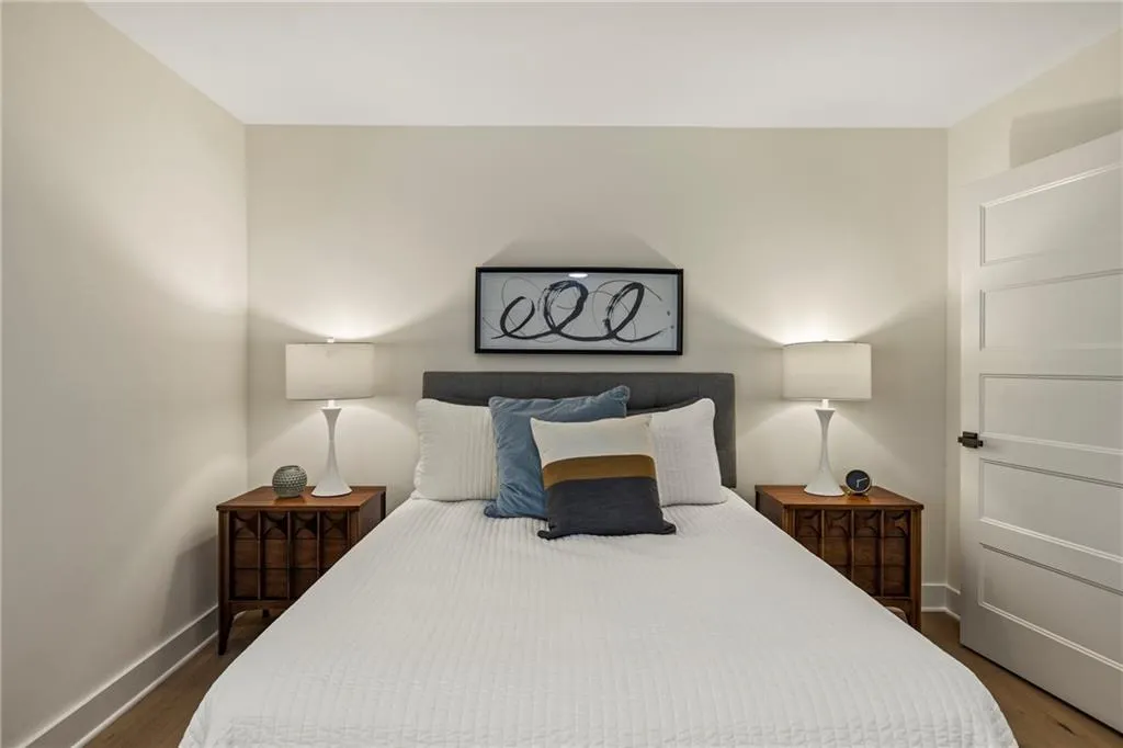 72 Ivy Parkway Ne, Atlanta, Georgia 30342, 3 Bedrooms Bedrooms, ,2 BathroomsBathrooms,Residential,For Sale,72 Ivy Parkway Ne,7632647