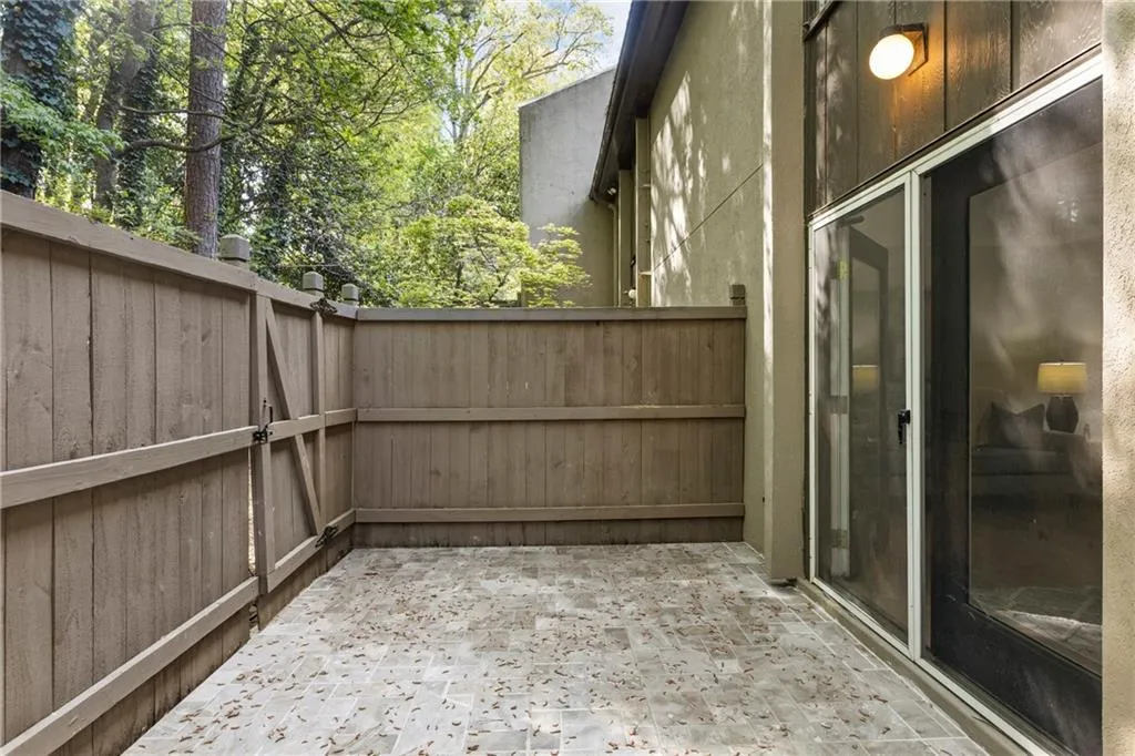 72 Ivy Parkway Ne, Atlanta, Georgia 30342, 3 Bedrooms Bedrooms, ,2 BathroomsBathrooms,Residential,For Sale,72 Ivy Parkway Ne,7632647