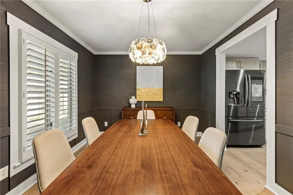 72 Ivy Parkway Ne, Atlanta, Georgia 30342, 3 Bedrooms Bedrooms, ,2 BathroomsBathrooms,Residential,For Sale,72 Ivy Parkway Ne,7632647