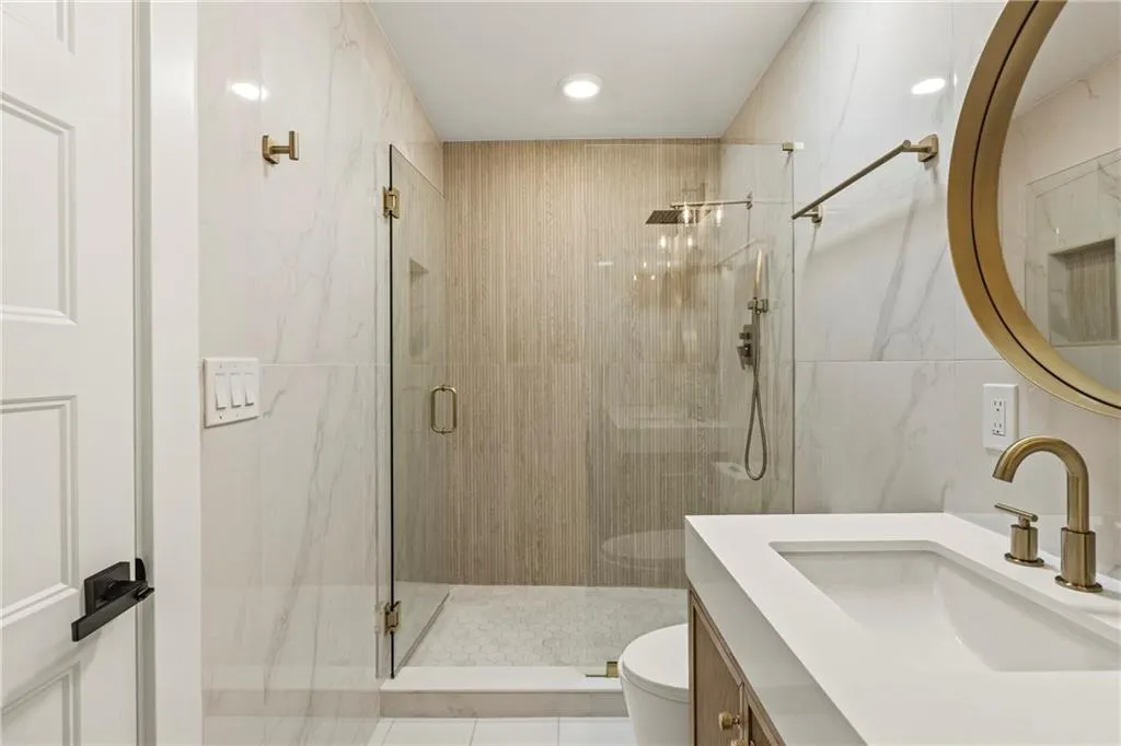 72 Ivy Parkway Ne, Atlanta, Georgia 30342, 3 Bedrooms Bedrooms, ,2 BathroomsBathrooms,Residential,For Sale,72 Ivy Parkway Ne,7632647