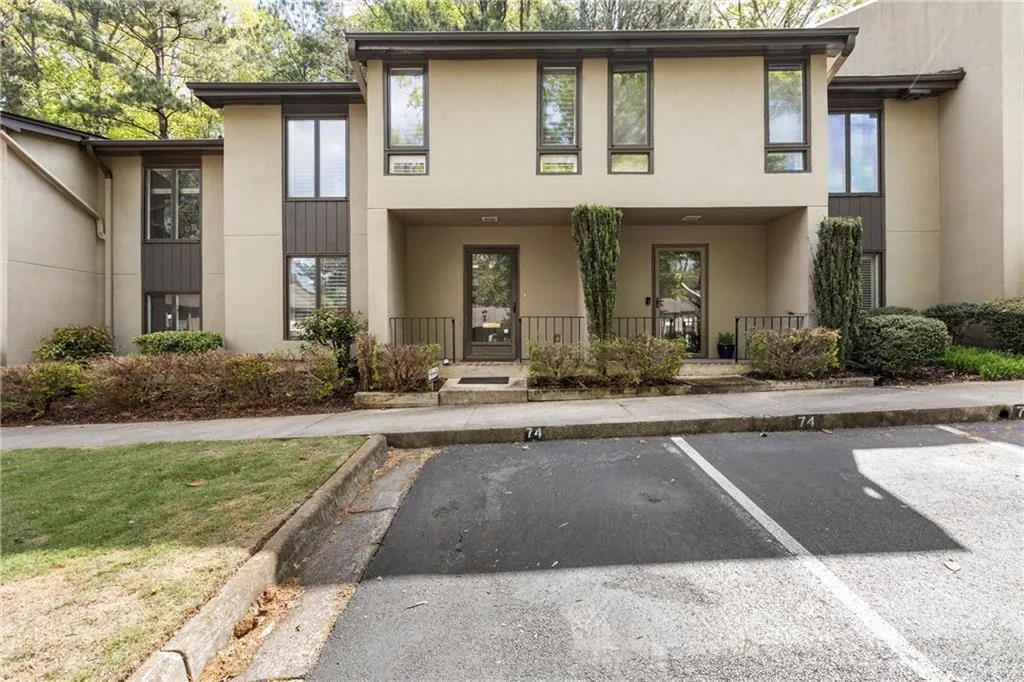 72 Ivy Parkway Ne, Atlanta, Georgia 30342, 3 Bedrooms Bedrooms, ,2 BathroomsBathrooms,Residential,For Sale,72 Ivy Parkway Ne,7632647